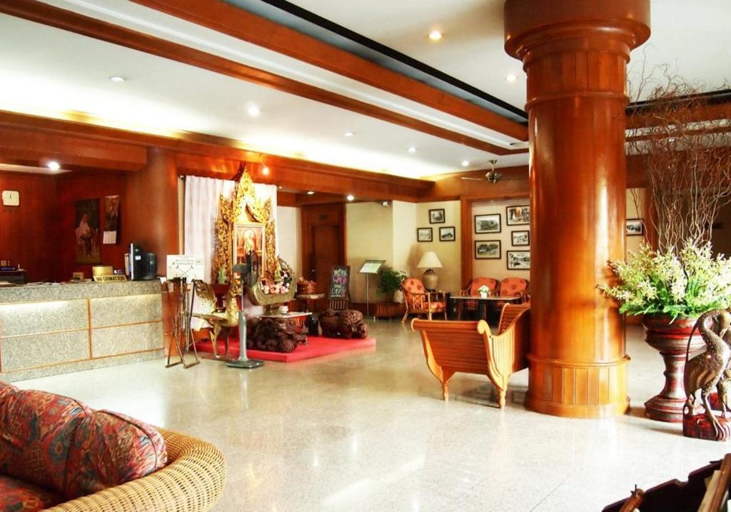 Thapaeplacehotel Chiang Mai Exterior foto