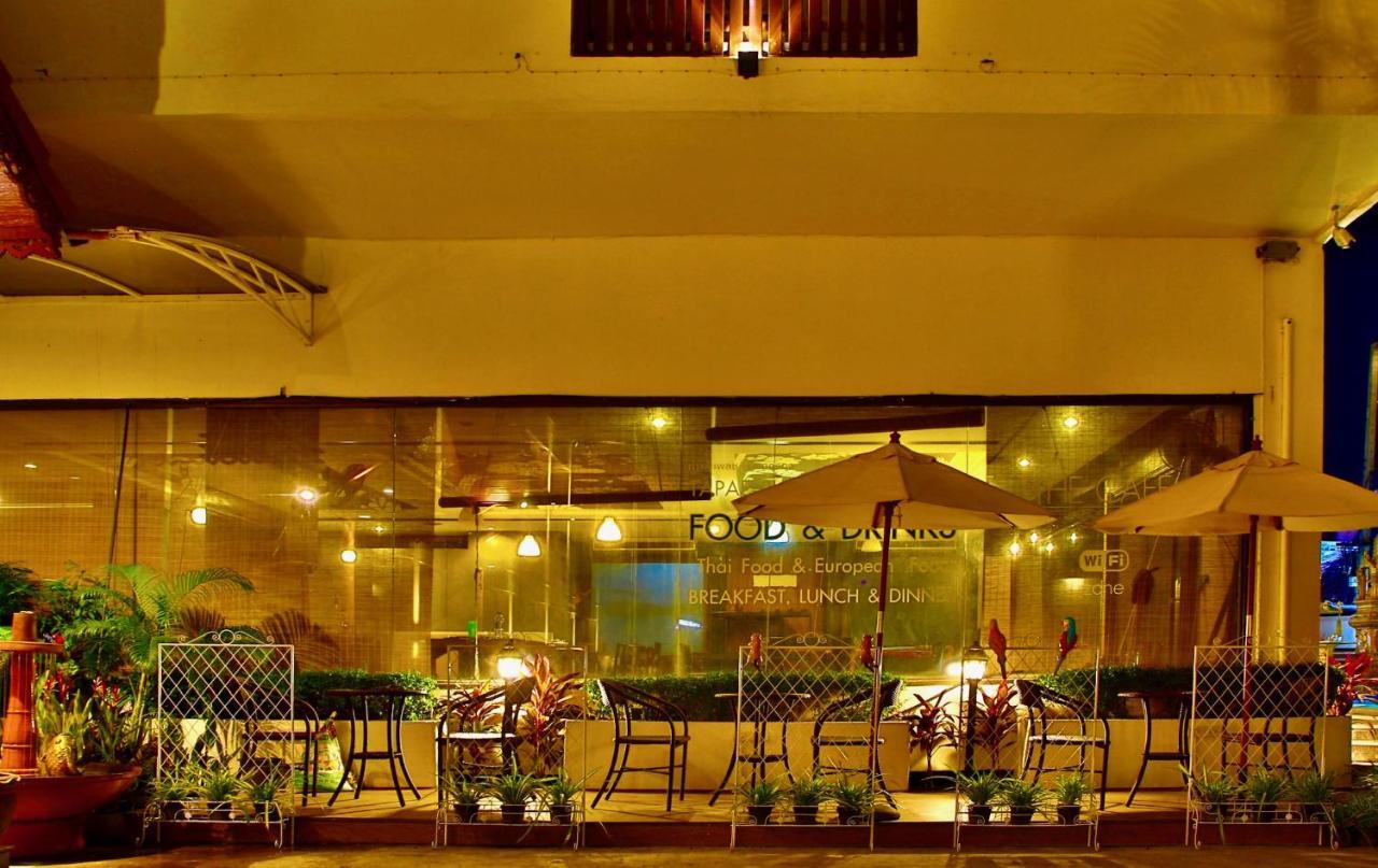Thapaeplacehotel Chiang Mai Exterior foto