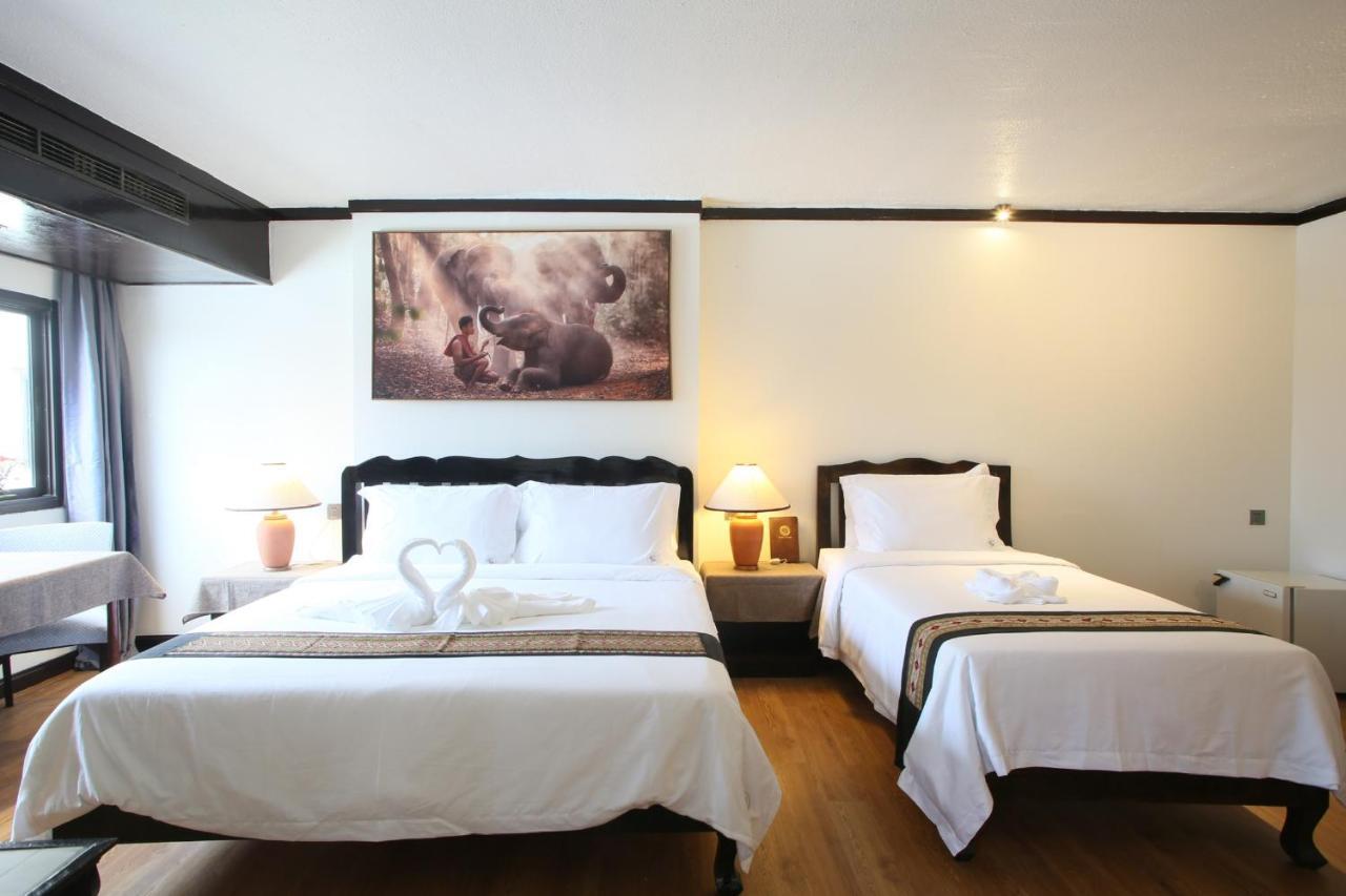 Thapaeplacehotel Chiang Mai Exterior foto