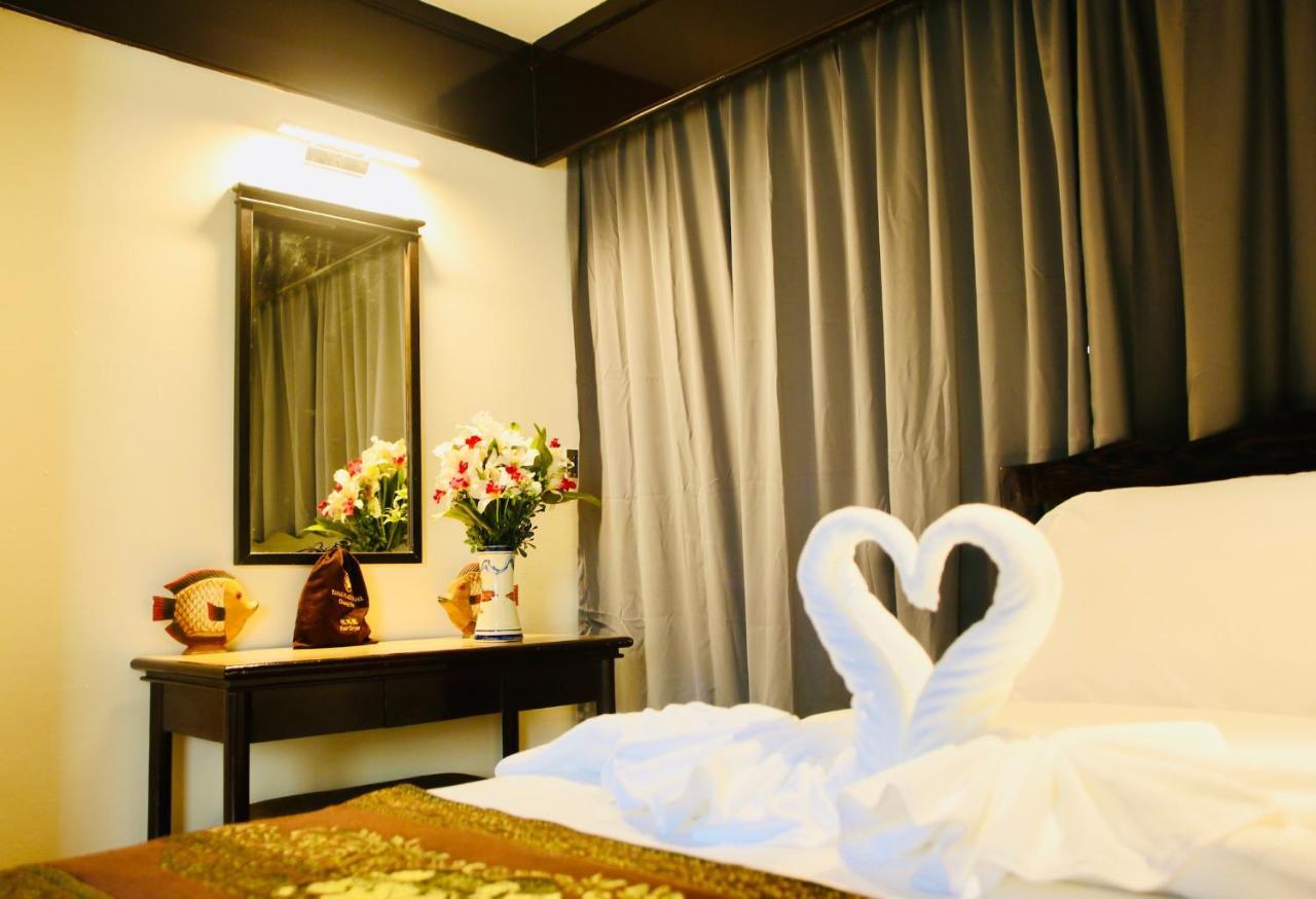 Thapaeplacehotel Chiang Mai Exterior foto