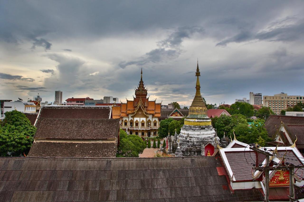 Thapaeplacehotel Chiang Mai Exterior foto